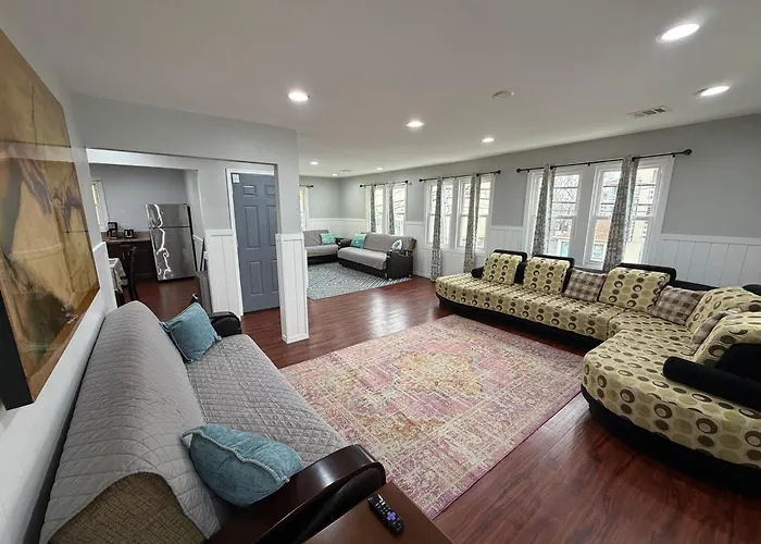 Jd Apartment And House