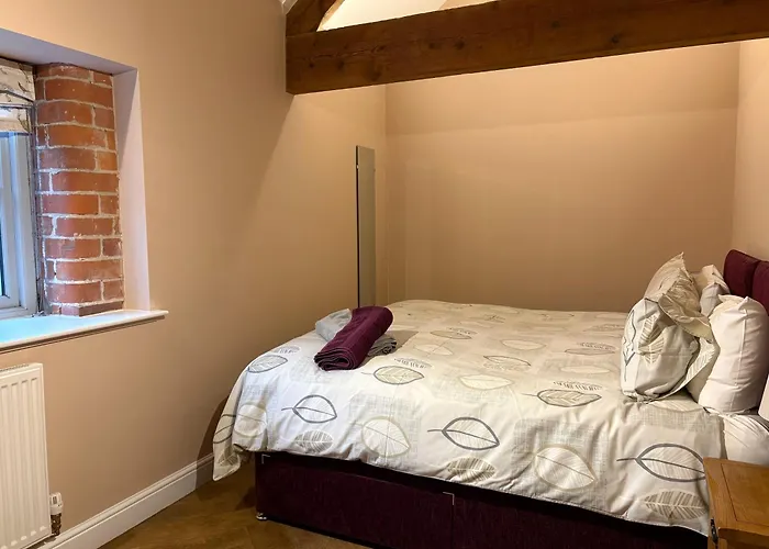 Rolling Mill, Wolds Way Holiday Cottages, 2 Bed, 1St Floor
