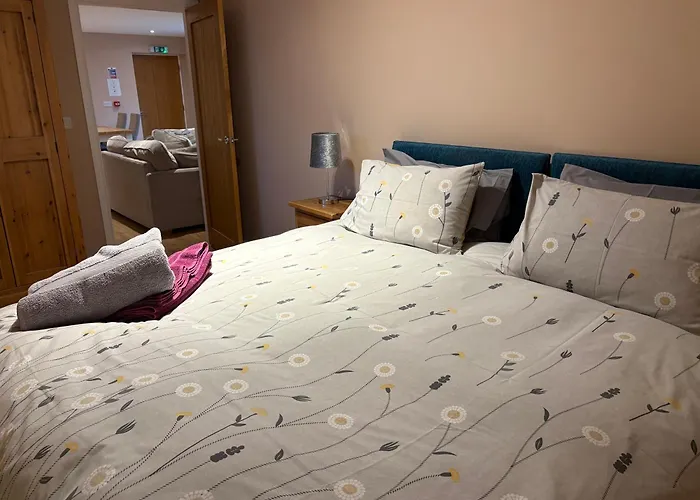 The Barn, Wolds Way Holiday Cottages, 2 Bed Ground Floor