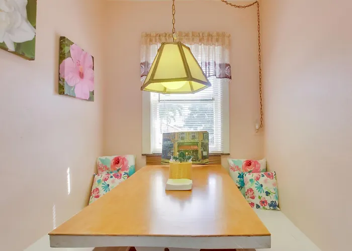 < 3 Mi To Golf & Swim: Cozy Oasis In Lake Worth!