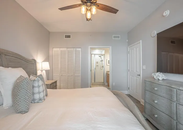 Totally Beach'N At 1605 Aqua