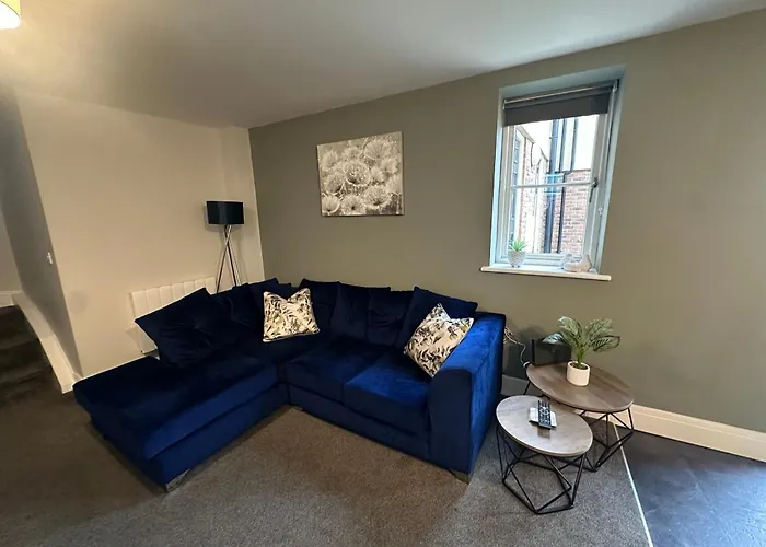 Maple House By Shortstays4U A Beautiful 2Bedroom House With Free Parking In Town Centre!