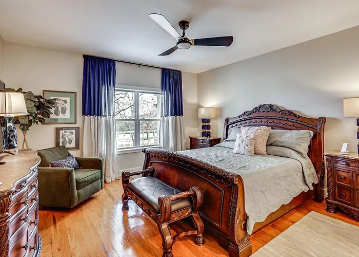 Spacious Getaway By Wolf Pen Gap 15 Acres And Pool!