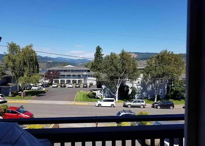 Hood River Suites Extended Stay Apartment Hotel