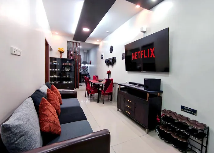 Snow Apartment - Near Clark International Airport And Dinosaurs Island