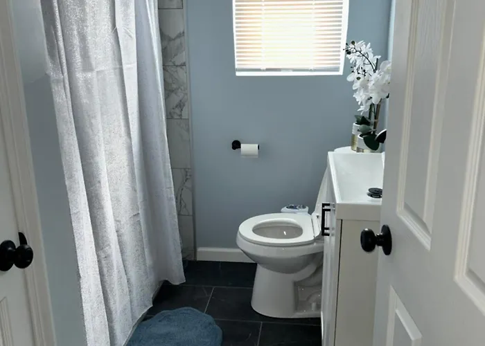 Cozy Apartment 6 Miles From Downtown, Cincinnati