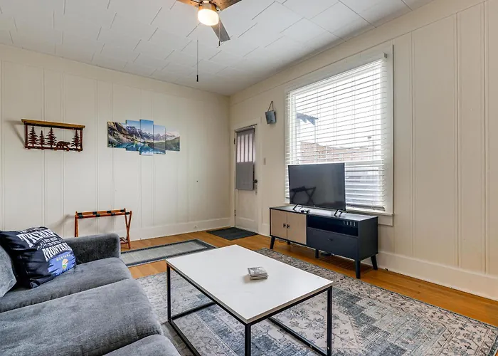 Downtown Anaconda Studio Walk To Dining And Bars!
