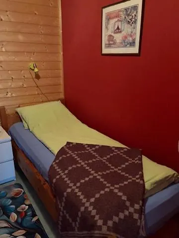 Cozy Apartment Near City Center And Nature