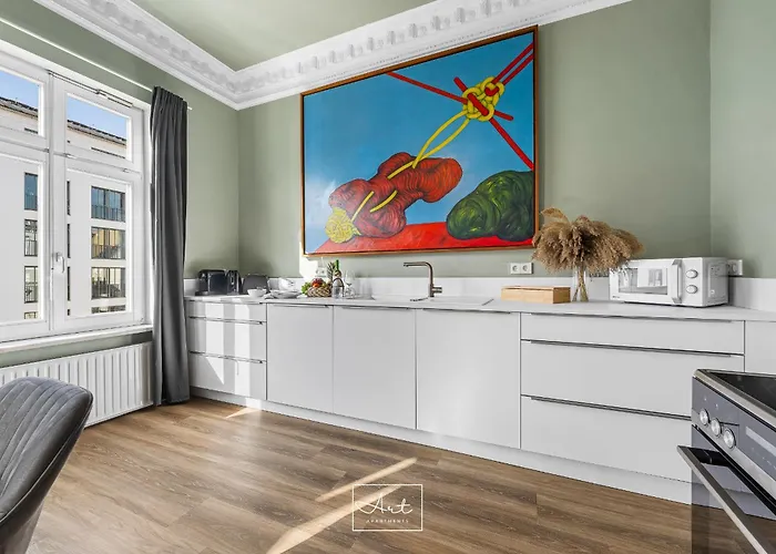 Art Apartments