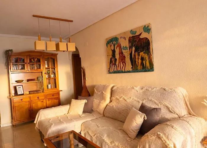 Arenales del Sol, Apartamento familiar con piscina, parking y playa a 5 minutos