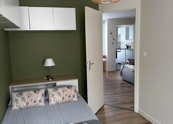Appartement Lumineux Design 2 Chambres Centre Et Cite De La Mer