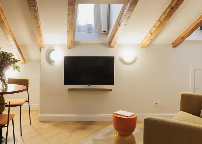 Blume Cruz Suites