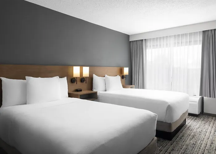 Family Friendly Hotels Hyatt Place Colorado Springs Garden Of The Gods
