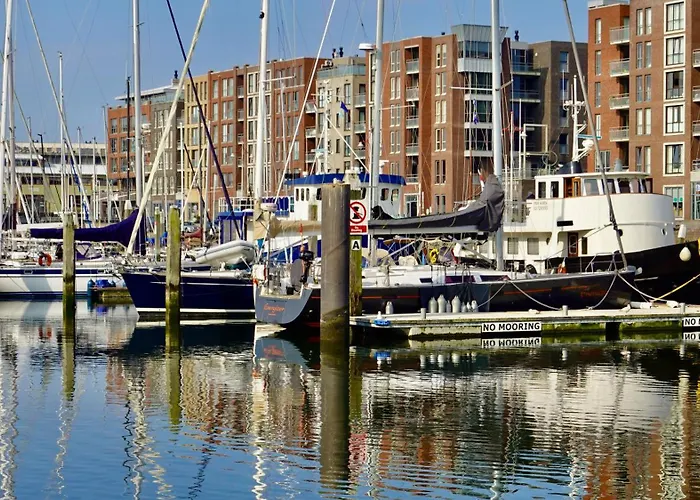 Bizstay Harbour I Scheveningen Apartments