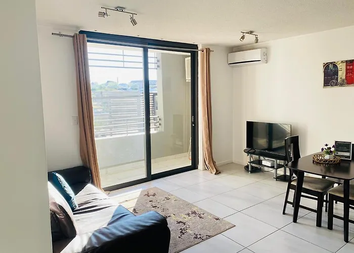 Kingelph Stylish 1- Bedroom Apartment