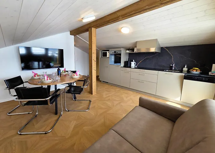 Alpine Balcony 2-Room Apartment