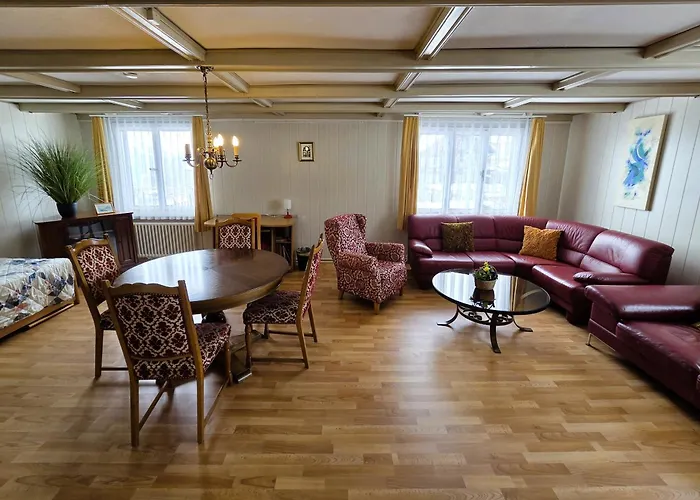 Alpine Balcony 4-Room Apartment
