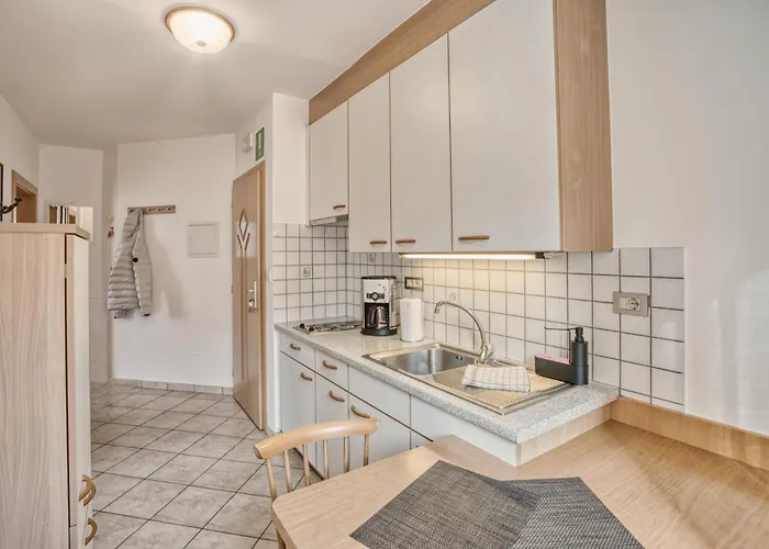 Byrosi Apartments
