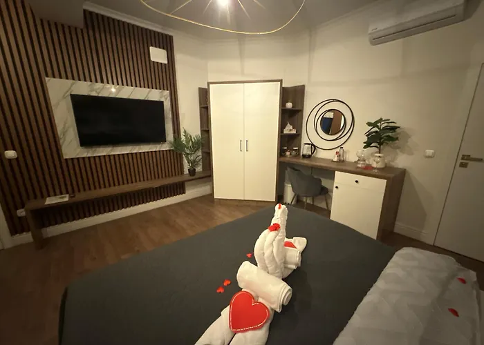 Luxuroom