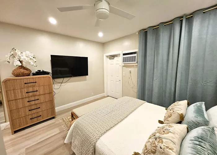 The Pearl Beachside Apartments On Hollywood Beach