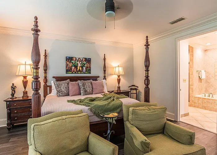 Caddyshack Condo At St James Bay Golf And Pickelball Resort Unit331 Penthouse Condo With 2 King Suite With Pvt Bathrooms, 2 Bunks Room, Sunset Views On Patio, Onsite Pool, Gated Entrance, Excellent For Couples & Groups, Onsite Restaurant, 1 Dog Ok W