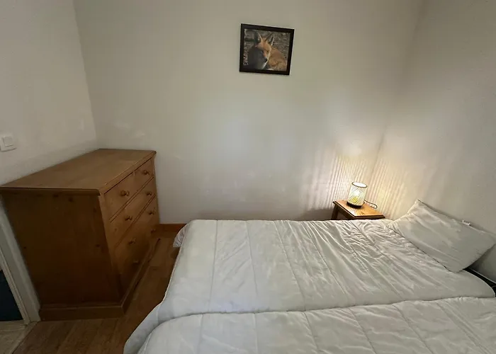 Bois de la Reine Apartments: Versatile Accommodations for 4-8 Guests