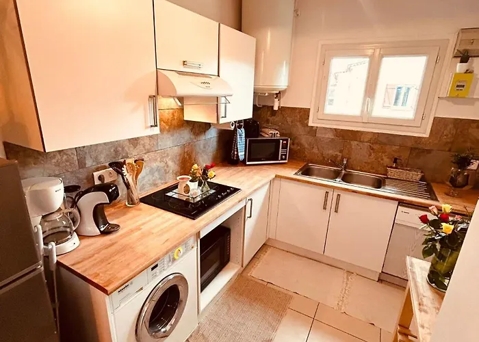 Grand Appartement 3 Chambres, 7 A 9 Personnes, A 300M De La Plage