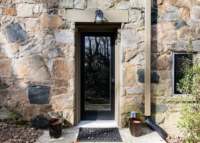 The Forest Door - Studio Suite In Stone Cottage