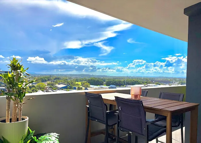 Harbour Towers Apartments, Free Parking & Tram Access - Hello Newcastle Accommodations