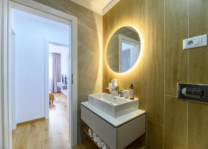Jad Premium Apartments - Urban Plaza
