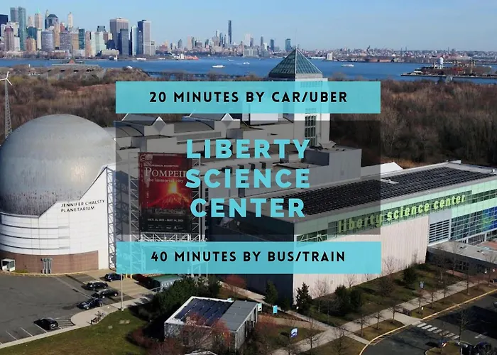 Garden Street Retreat - 15 Minutes To Nyc - Sleeps 6 Comfortably
