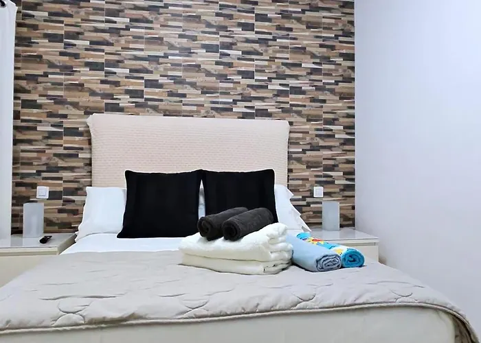Moderno y centrico ideal para parejas Silver House 96
