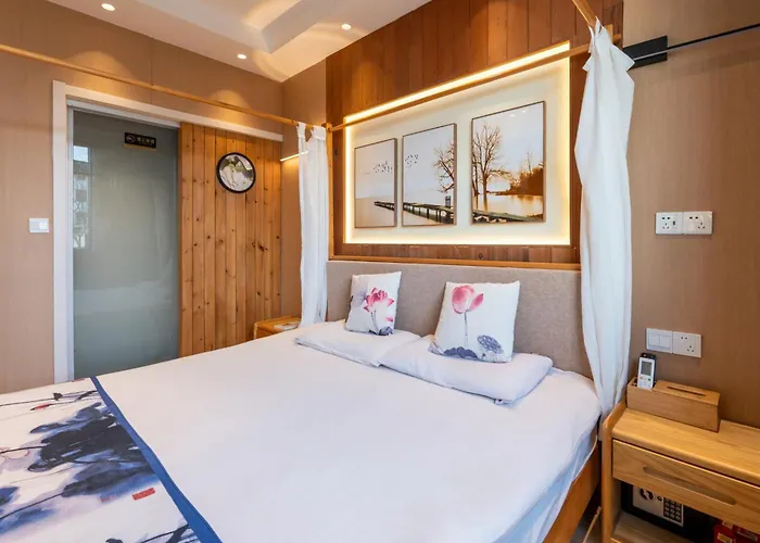 苏州枕窗听雨客栈平江路店 Homestay