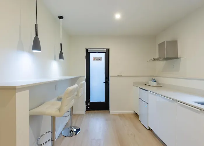 Modern King-Size Guest Suite With Ac