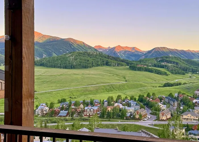 1 Bedroom Suit At Trailhead - Top Floor - Mountain Views