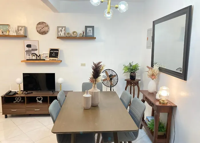 Bahay-Kapehan Sa Villa