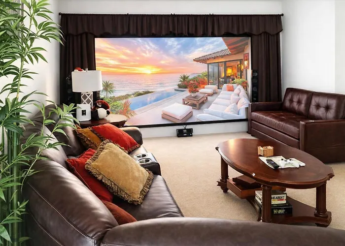 Luxurious 2Br Movie Theater Game Room Full Kitchen Gym