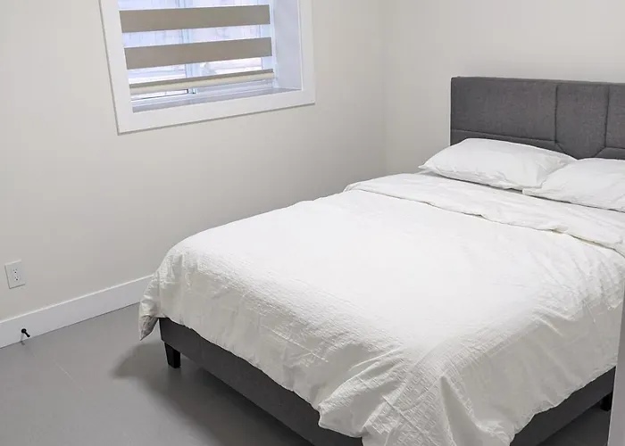 Fully Furnished Holiday Rental 2 Bedroom Suite