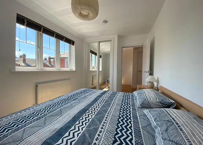 Lovely Central Romsey Apartment