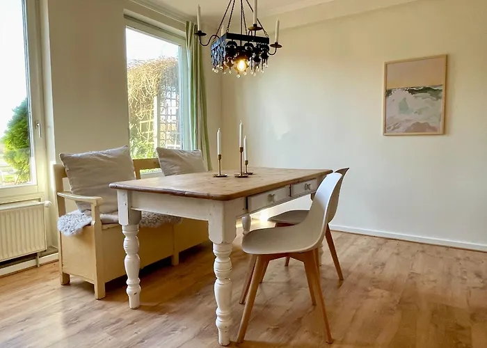 Seeschoen - Ferienwohnung Im Gruenen Zwischen See Und Meer