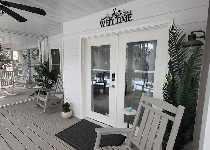Relaxing Luxury Home Away From Home!