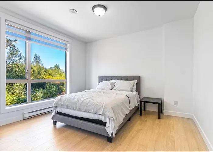2 Bedrooms 2 Bathrooms