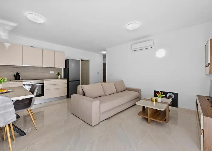 Apartment Lola