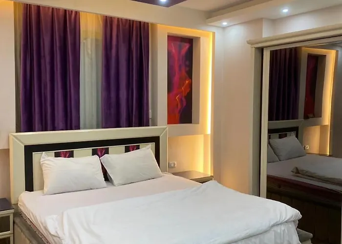 Z M Happy Hause Hotel