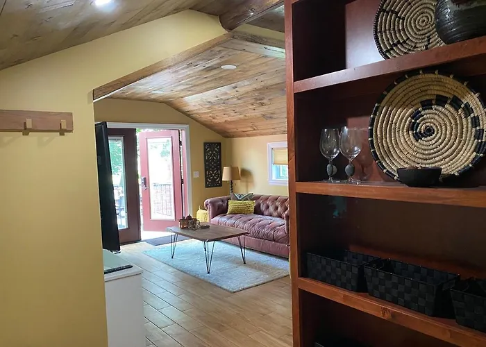 Luxury Stay Steps From Downtown Saratoga Springs - Fire