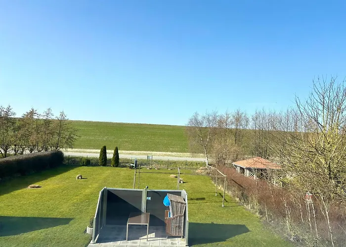 Ferienwohnung Deichblick - Top-Lage Am Deich In Harlesiel, Strandnah