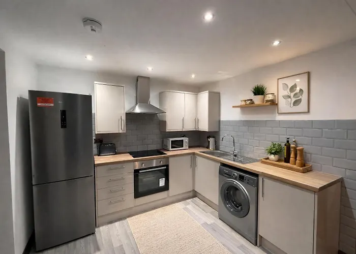 Stylish Two-Storey Apartment Rochdale