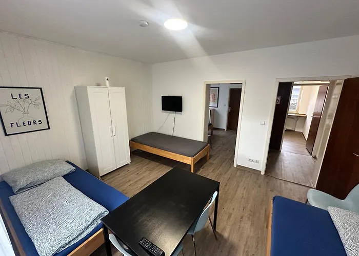 Zwei Zimmer Unterkunft - Apartments Und Monteurzimmer BW - Kueche, Bad Und Garten
