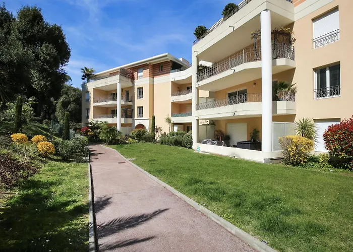 Valbonne Luxury 2 Bed Apartment Victoria Golf - Le Swing Domain