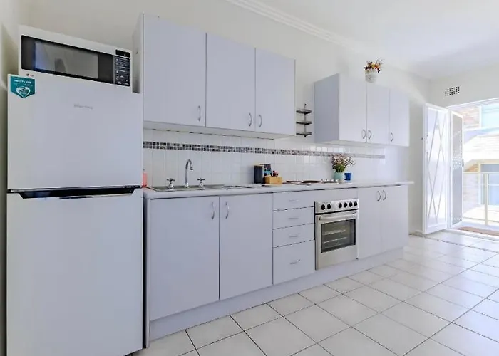 Top Location Beachside Apartment